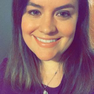 Meet your Posher, Claudia